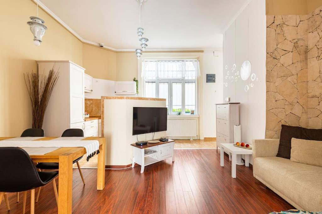 Annicku'S Stylish Budapest Apartment Extérieur photo