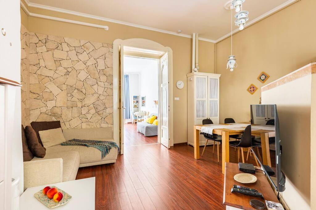 Annicku'S Stylish Budapest Apartment Extérieur photo